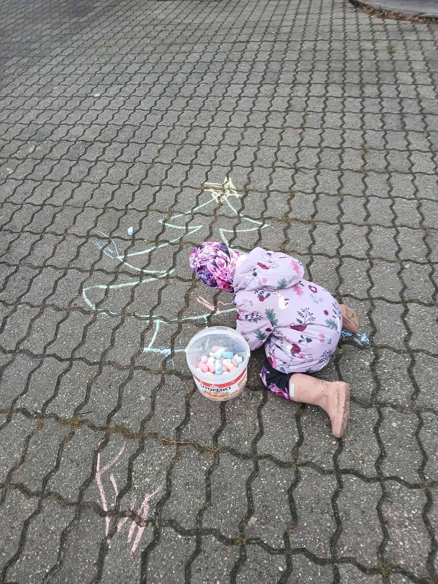 Náhled alba Vánoční sázení u maringotky